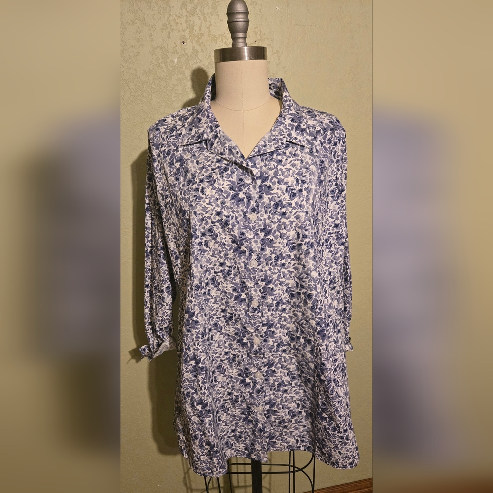 Tulip Size Large Floral Blue and White Blouse